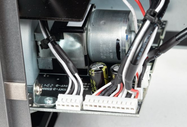 dz02NTAmaD00NDI=_src_79692-cambridge-audio-cxa81-mk2-fot6.jpg