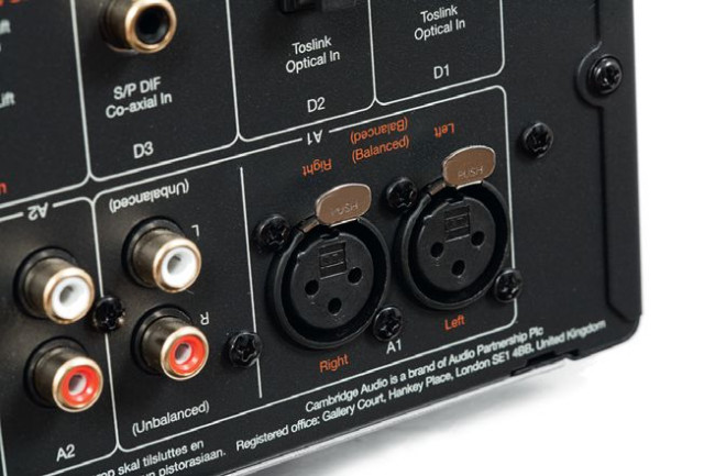dz02NTAmaD00MzQ=_src_79686-cambridge-audio-cxa81-mk2-fot10.jpg